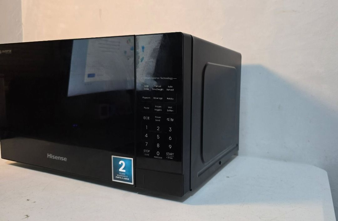 Hisense 32L Inverter Microwave (Category: Ovens & Toasters) located in Rizal. Submitted by joan5505 (Listing ID 1456961767, Image 3). Description: Hisense 32L Inverter Microwave Australian mall pull out Used as display unit new open box only Manual Box 220V 6.5k.