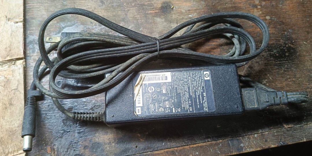 HP Charger 90watts (Category: Chargers) located in Manila. Submitted by zon1226 (Listing ID 1457026221, Image 2). Description: .