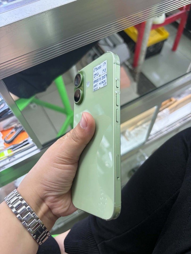 Iphone 17 256gb FU NTC 100% BH (Category: iPhone 17 Series) located in San Juan City. Submitted by keannagadgetph (Listing ID 1456979269, Image 2). Description: Available for today's. Iphone 17 256gb 100% bh Factory unlock Makinis Orig box Ntc approved Accepting swap / Trade in / installment / walk in For fast transaction 09777177470 look for alyanna Fb page : javeds gadget shop.