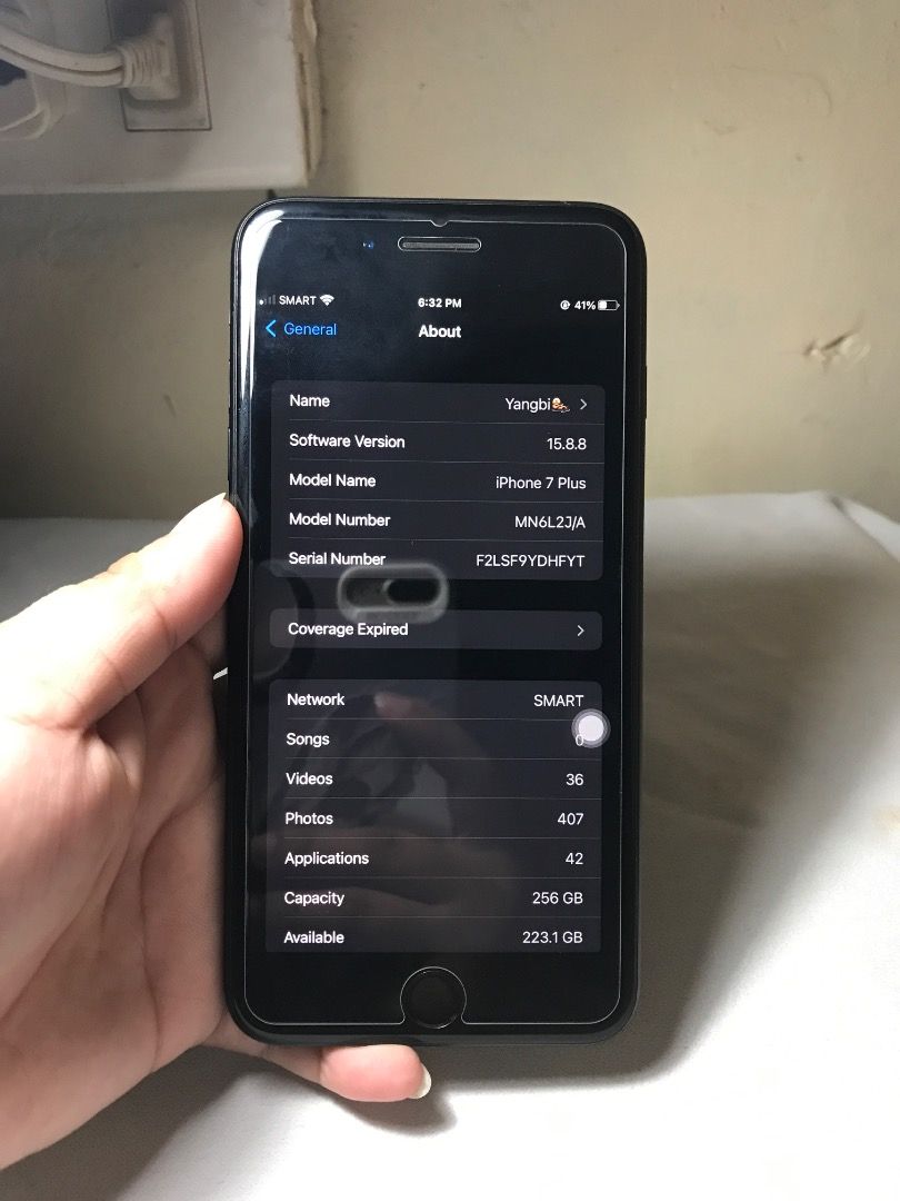 Iphone 7plus 256 GB (Category: iPhone 7 Series) located in Manila. Submitted by newwater.adc3cb (Listing ID 1457062932, Image 2). Description: Iphone 7plus 256gb in black | fu - 100bh - Japan variant - No sim restrictions - clear camera back and front - True tone working - Fingerprint working - minimal gasgas (as in kinis pa niyan) honest issue - mabagal lang mag open back cam pero like seconds to minute lang LAST PRICE‼️ 4,500 rfs - need funds m