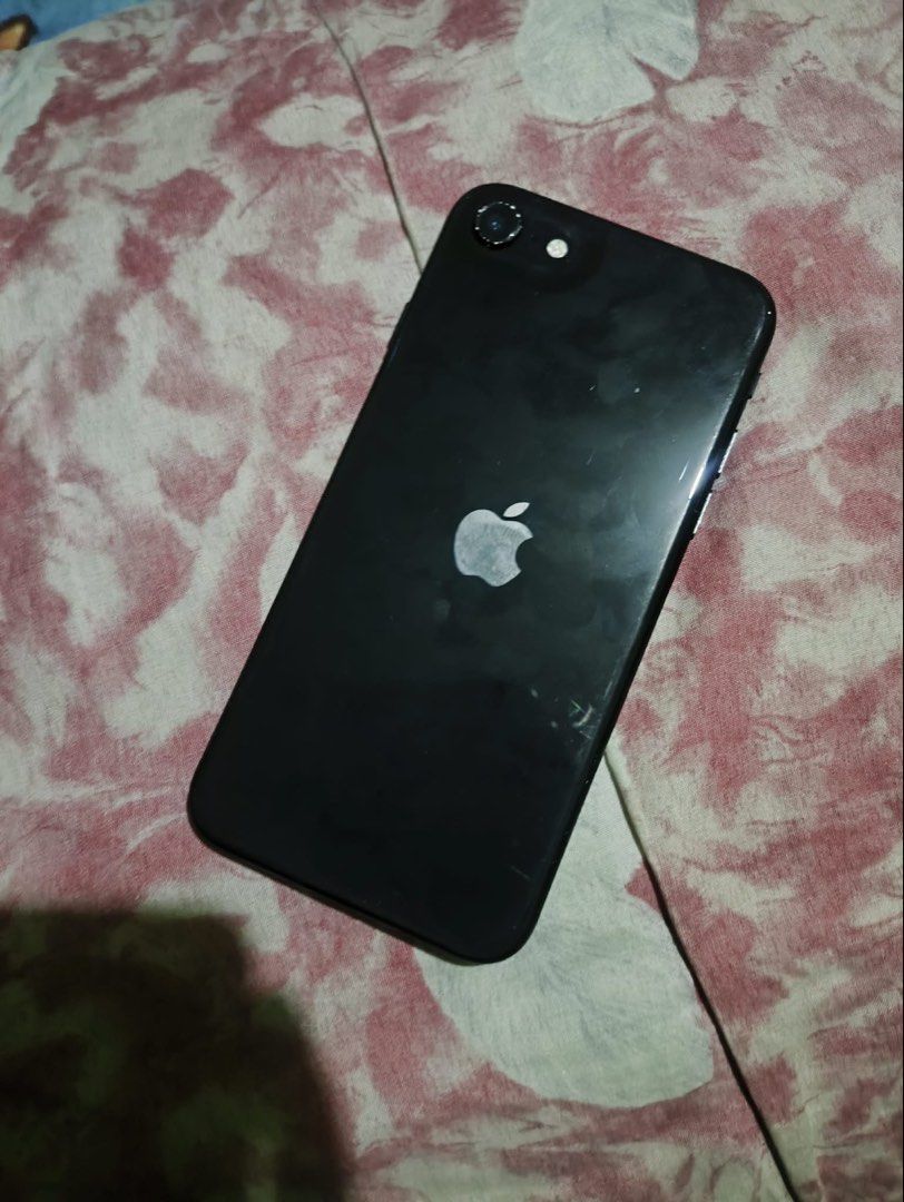 iphone se 3 2022 (Category: iPhone SE Series) located in Bacoor. Submitted by iyazxui (Listing ID 1457099389, Image 2). Description: 64 gb same chipset as iphone 13 72 battery health working home button few scratches, expect signs of usage issues no touch id nag gghost touch minsan can do meet up in any public places near general trias or in cavite.