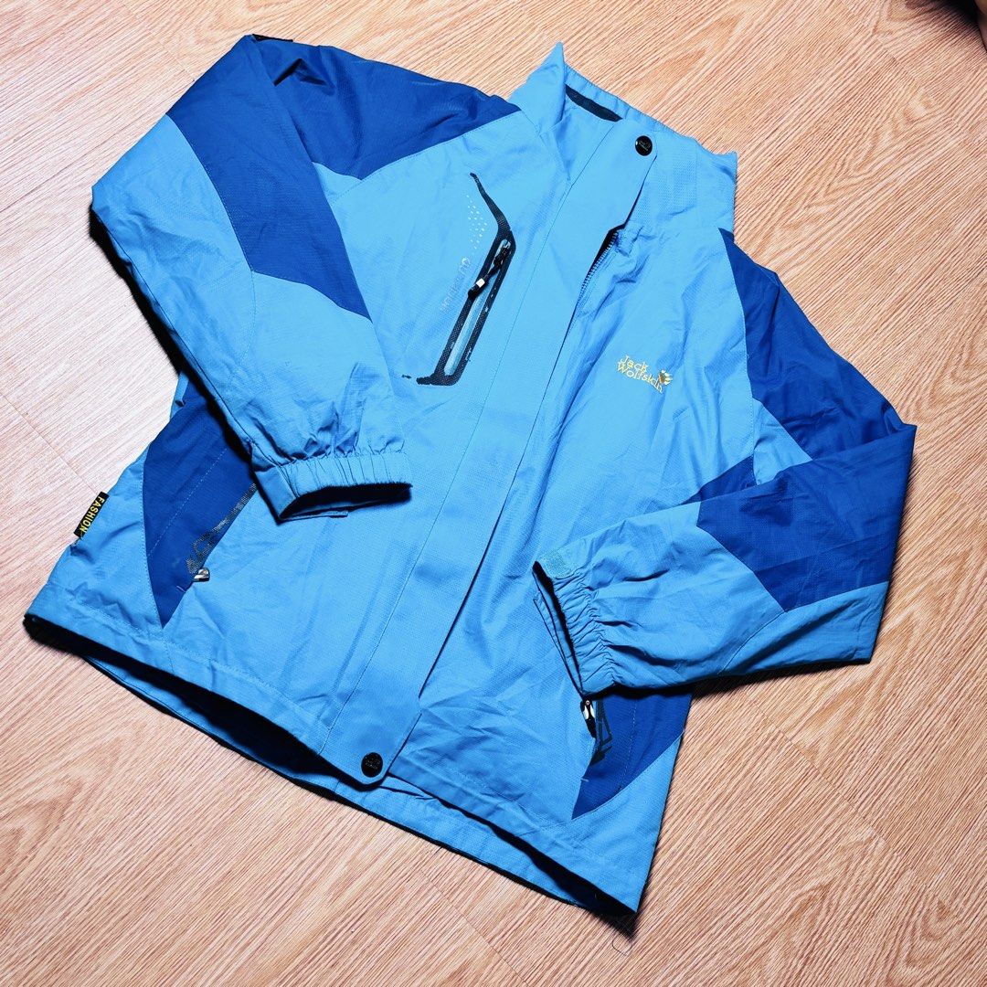 JACK WOLFSKIN (Category: Coats, Jackets and Outerwear) located in Paranaque City. Submitted by graceyy.rp (Listing ID 1457071487, Image 1). Description: FIXED PRICE Brand: JACK WOLFSKIN | Unisex Condition: Used | Needs wash INCLUSIONS: 1. Jack Wolfskin Windbreaker Jacket - Light Blue/Navy Features: Waterproof, Taped Seams, Multiple Pockets - 8/10 2. Jack Wolfskin Fleece Jacket - Bright Blue Features: Full Zip, Warm, Soft Fleece 9/10 Style: Outdoo