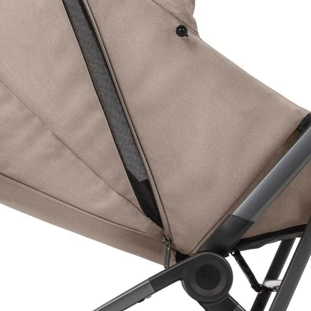 Joolz Aer2 Nest to Seat (Category: Strollers) located in Quezon City. Submitted by nikkitricia (Listing ID 1456999230, Image 2). Description: - accessory only‼️ - used for less than 5x - original price is Php 12,599 - FREE: Brand new Aer2 rain cover worth Php 3,000.