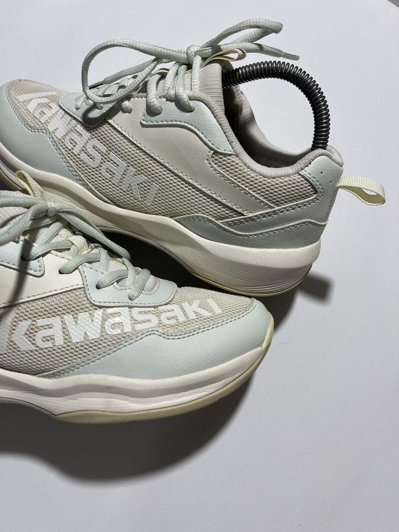 Kawasaki Boundless (for pickleball) (Category: Sneakers) located in Tagum. Submitted by pointers15 (Listing ID 1457138055, Image 2). Description: US 6 EUR 38 Excellent Condition Cr: 9.5/10 Sign of usage only.
