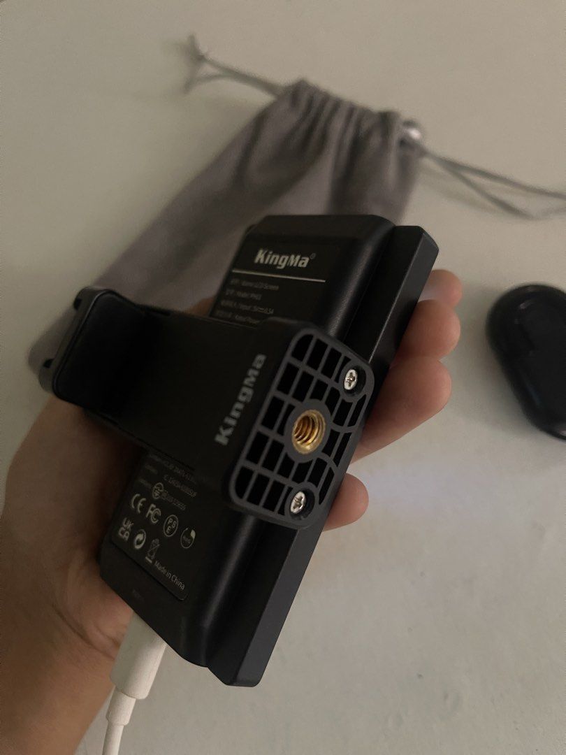 KingMa PH01 LCD Screen Vlogging Kit with Remote (Category: Video Cameras) located in Malabon City. Submitted by cosmicowl.309855 (Listing ID 1457002009, Image 3). Description: - KingMa PH01 LCD Screen for Vlogging - Includes Phone Holder & Wireless Remote - Screen Resolution: 480*800 pixels - Battery: 3.7V 1800mAh - Charging: USB-C - Features Standard Tripod Mount - Comes with Grey Drawstring Pouch.