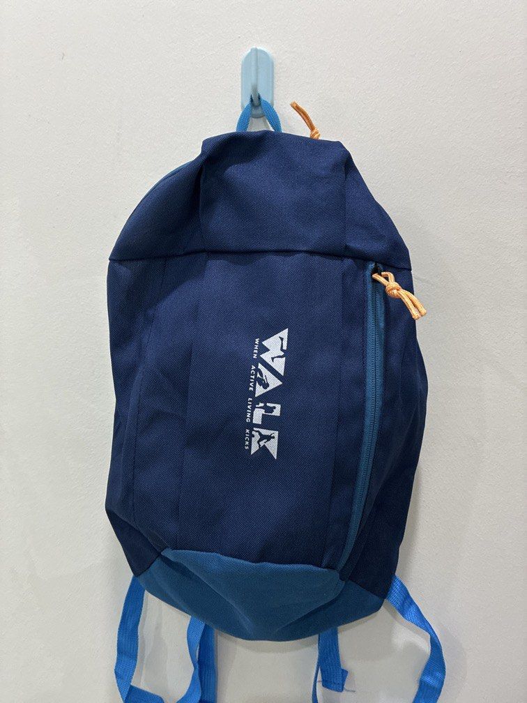 Lightweight backpack (Category: Backpacks) located in Alor Gajah. Submitted by happyfalcon.4329ef (Listing ID 1456984890, Image 1). Description: Perfect for outdoor short hike or jungle trekking. Lightweight. Free one hat from 🇲🇾 .