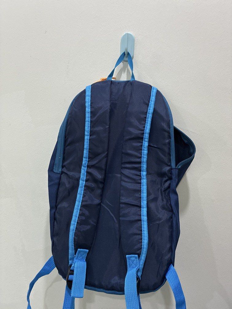 Lightweight backpack (Category: Backpacks) located in Alor Gajah. Submitted by happyfalcon.4329ef (Listing ID 1456984890, Image 2). Description: Perfect for outdoor short hike or jungle trekking. Lightweight. Free one hat from 🇲🇾 .