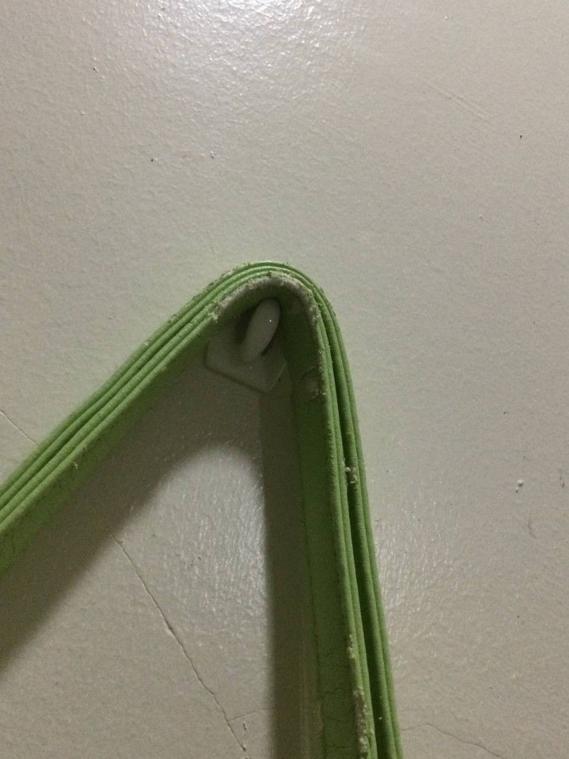 Lime Green Shoulder Bag with Chunky Chain Strap (Category: Shoulder Bags) located in Midsayap. Submitted by imschl (Listing ID 1456976606, Image 2). Description: - Cute lime green shoulder bag - Features a cool chunky green and silver chain strap - Secure zipper closure for the main compartment - Small metal logo detail on the front - Ideal for everyday use.