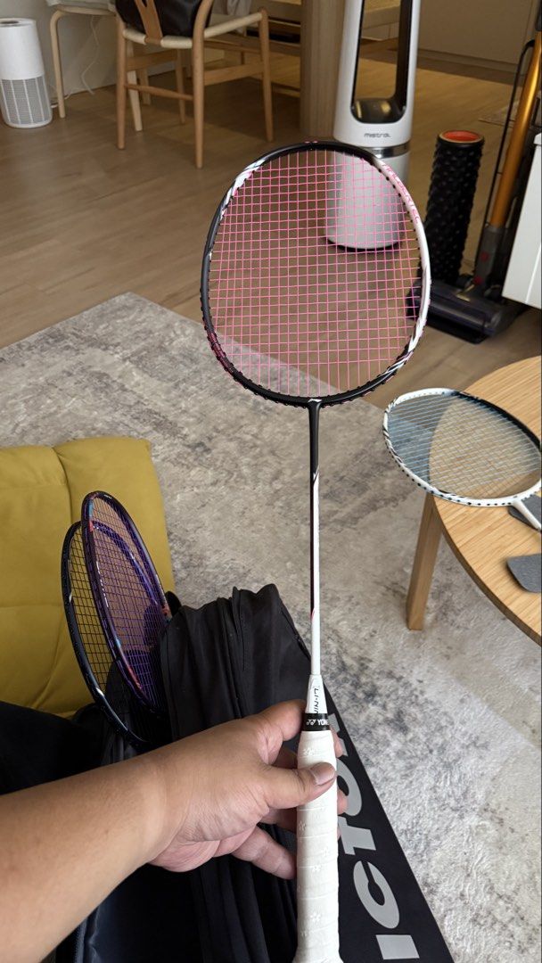 Lining Halbertec 2000 (Category: Other Sports Equipment and Supplies) located in Singapore. Submitted by zolzola (Listing ID 1456993087, Image 1). Description: Luning Halbertec 2000 Strung with Lining No1 Boost 27lbs.