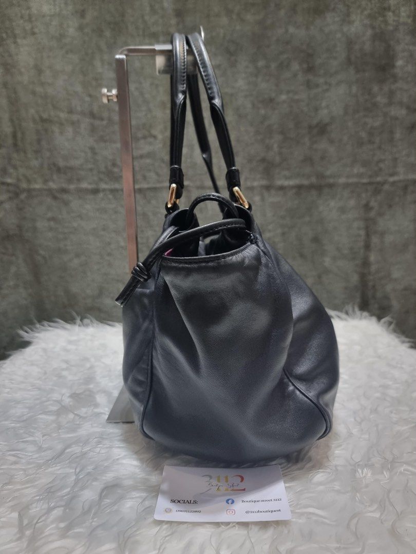 Loewe Black bucket bag (Category: Luxury Bags & Wallets) located in Bulacan. Submitted by boutiquest3112 (Listing ID 1457045910, Image 3). Description: 💯 Authentic Minimal signs of use only Very good condition Perfect for everyday bag Lightweight.