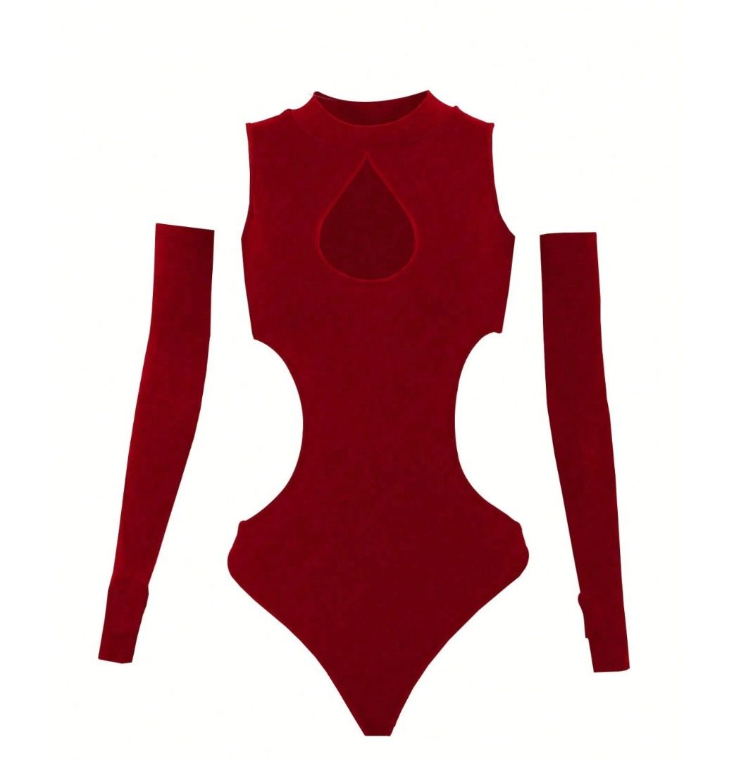 Long Sleeve Hollow Minimalist Fitted Bodysuit (Category: Others Tops) located in Tanza. Submitted by kmoarse (Listing ID 1456972134, Image 2). Description: - Long sleeve fitted bodysuit - Minimalist design with strategic cut-outs - Includes detachable long sleeves for versatile styling - Flattering and form-fitting silhouette - Perfect for a bold and trendy look - Worn once during blackpink concert 2025.