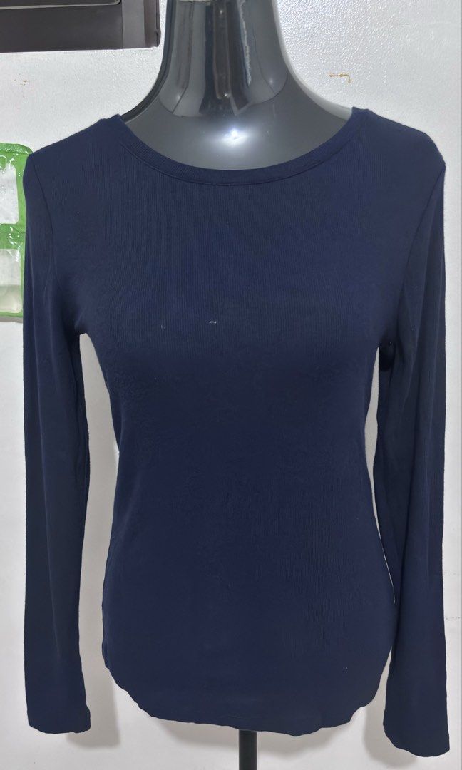 LONGSLEEVE BLOUSE (Category: Longsleeves) located in Pasig City. Submitted by Atv26 (Listing ID 1457052113, Image 1). Description: Women Longsleeve Blouse Fabric: Knitted Cotton Color; Navy Blue Size : Bust Width 16 inches Length : 23 inches Color Rate: 10/10”.