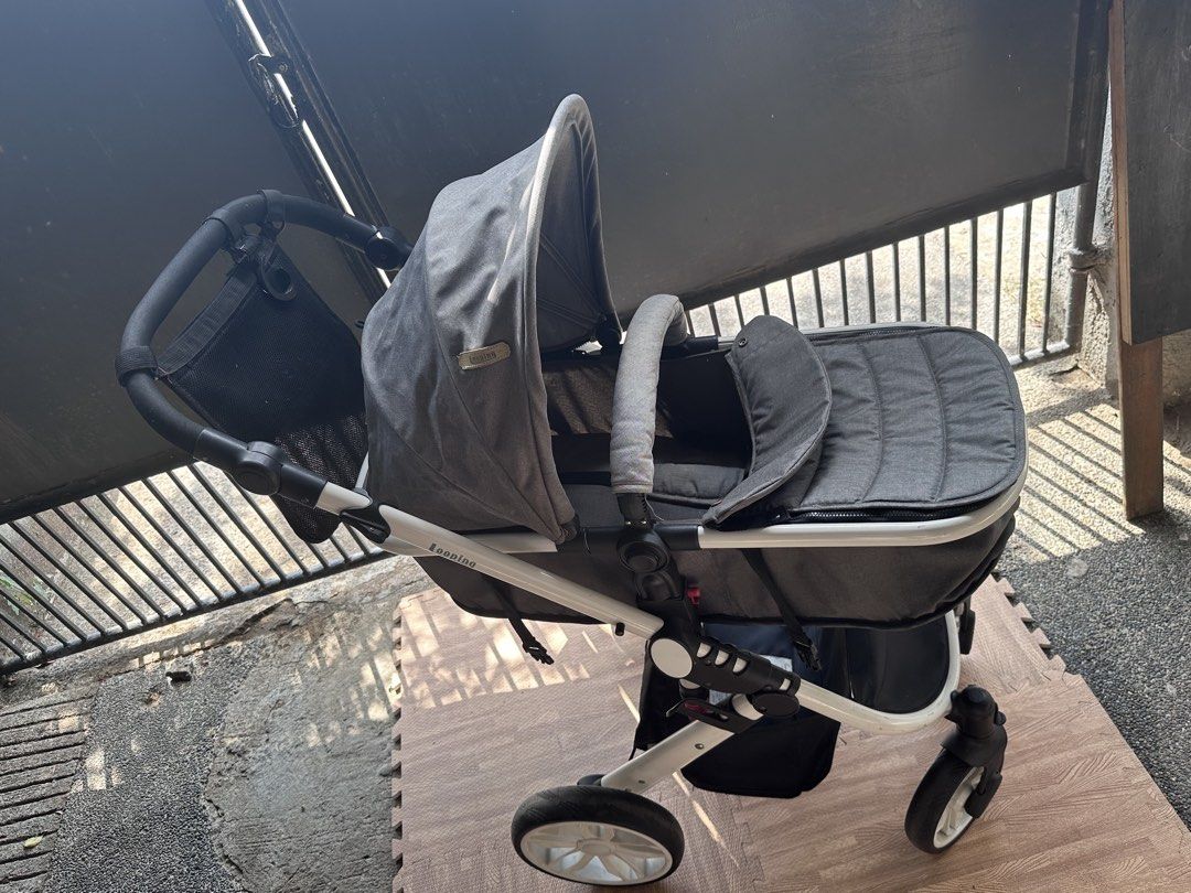 Looping Sydney Reversible & Reclinable Pram Cot (Category: Cots & Cribs) located in Manila. Submitted by konami_bjork (Listing ID 1457038856, Image 3). Description: - Looping Sydney Pram Cot - Reversible and reclinable seat - Ideal for newborns (flat mode) and toddlers (sitting mode) - UPF 50+ sunshield for sun protection - Adjustable handle height for parent comfort - Detachable and opens for easy access bumper guard - Secure 5-point harness - S