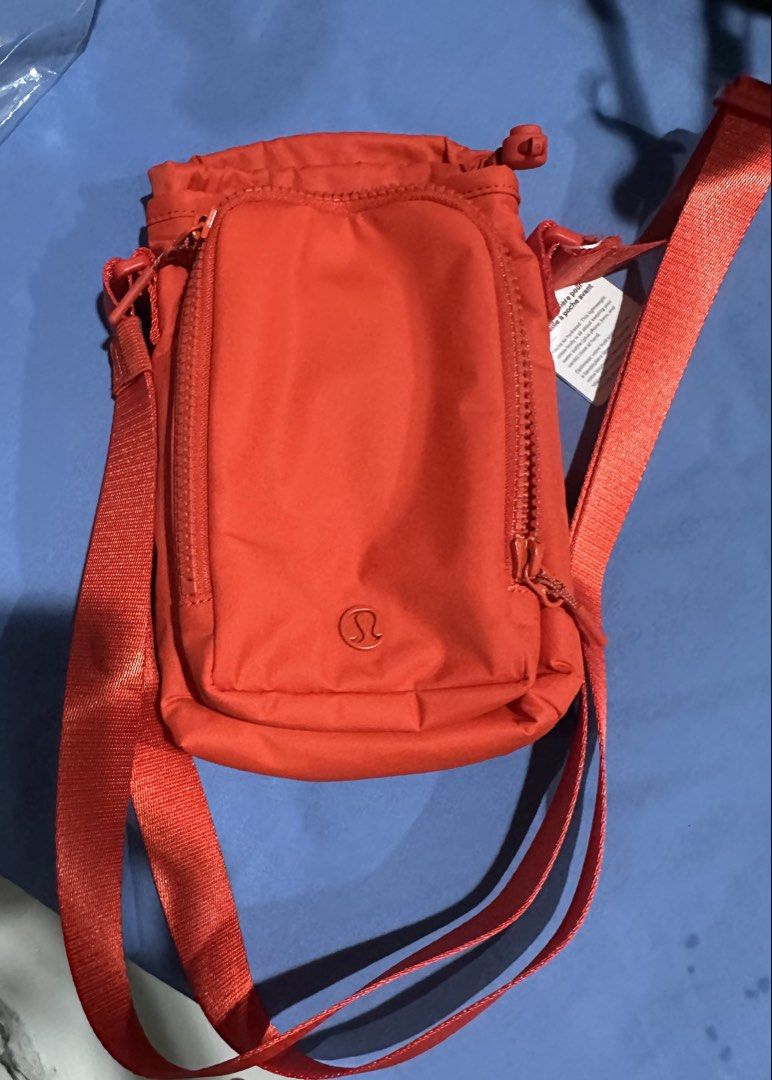 Lululemon Water Bottle Crossbody with Front Pocket (Category: Cross-body Bags) located in Paranaque City. Submitted by violetpenny (Listing ID 1457095381, Image 1). Description: Bought in US Brand new Extra.