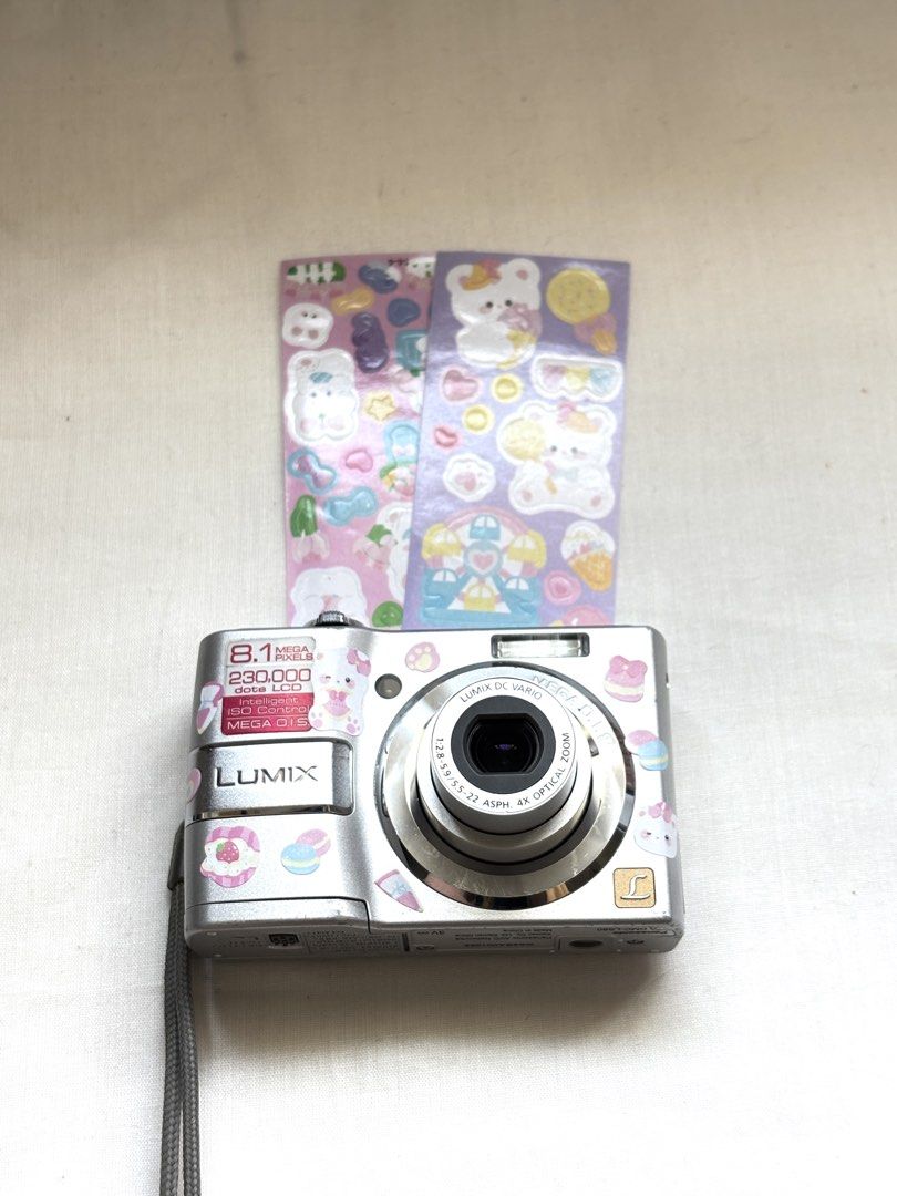Lumix dmc-ls80 digital camera CCD (Category: Cameras) located in Kuala Lumpur. Submitted by sheepypreloved (Listing ID 1457090708, Image 3). Description: 📸 Lumix DMC-LS80 (CCD) Condition: 9/10 ✨ Overall condition is good! All functions are working properly. ✔ Flash ✅ ✔ Lens ✅ ✔ Buttons ✅ 📸 Image quality: Cool-white skin tones with a vintage feel 🤍 Comes with a subtle film-like colour tone, giving the photos a really nice nostalgic vibe 🎞️ The