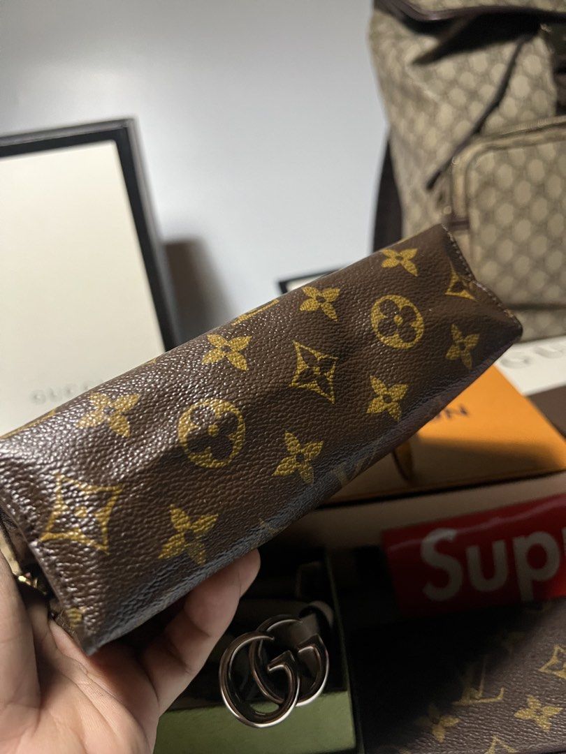 Lv Monogram Toiletry Pouch 19 (Category: Luxury Bags & Wallets) located in Valenzuela. Submitted by streetsource (Listing ID 1457103462, Image 3). Description: Lv Monogram Toiletry Pouch 19 Rank S-A | excellent to almost new Complete inclusion Guarantee authentic 12,999.