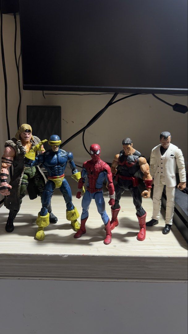 Marvel Legends Action Figures (Category: Figurines & Statues) located in Silang. Submitted by justgamesandcollectibles (Listing ID 1454266010, Image 2). Description: Cyclops — ₱650 Titanium Man — ₱650 Wonder Man (complete) — ₱950 Jigsaw — ₱1,000 Super Skrull — ₱1,400 Fantastic 4 set (complete) — ₱3,500 .