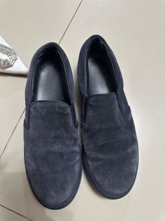 (Category: ) located in . Submitted by wear.next (Listing ID 1457073924, Image 1). Description: .