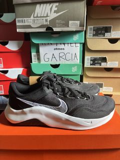 (Category: ) located in . Submitted by rr.sneakerstash (Listing ID 1456984185, Image 1). Description: .