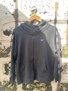 (Category: ) located in . Submitted by drip_from_thrift (Listing ID 1457071298, Image 1). Description: .