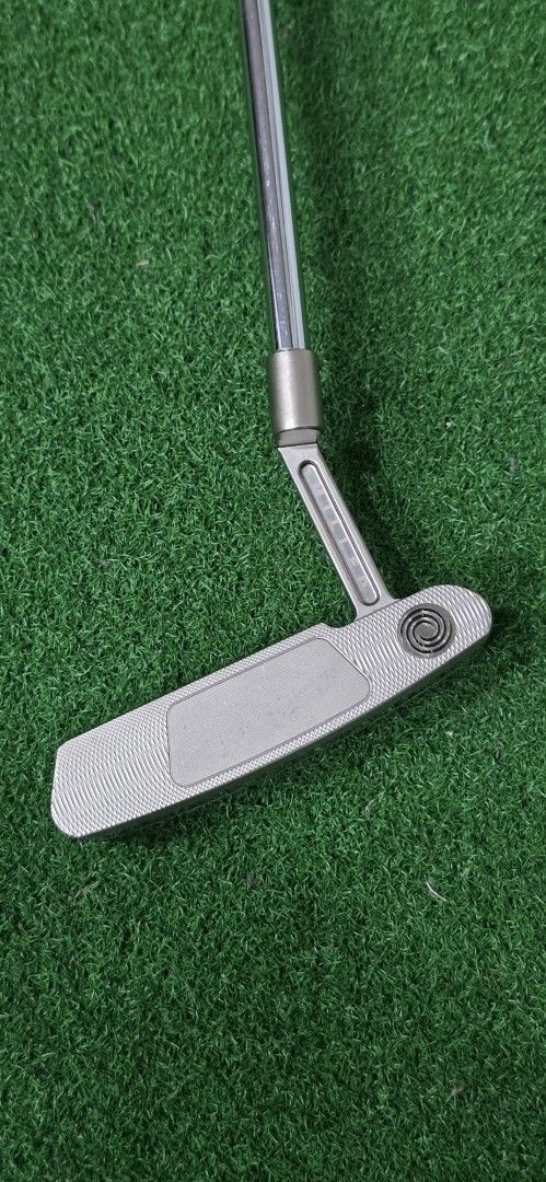 Odyssey Black Series 1 Golf Putter (Category: Golf) located in Rizal. Submitted by delrosariojennilyn16-36720 (Listing ID 1457023754, Image 3). Description: Odyssey Black Series Putter 33" No cover Stock grip Price: 4,800 📍Loc. San Mateo Rizal 🚚Shipping costs to be shouldered by the buyer. *Lalamove or *LBC 💸Mode of Payment : COD, Gcash, Maya, BDO Meet up point: Marikina or Commonweatlh QC. Thank you.