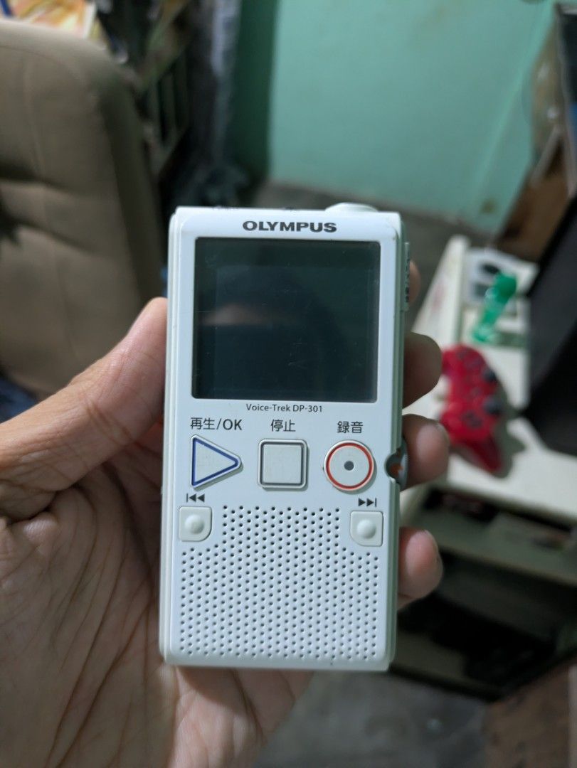 Olympus voice recorder from Japan (Category: Voice Recorders) located in Angeles City. Submitted by renzyboypalaboy (Listing ID 1456956581, Image 1). Description: good working condition with sd card slot up to 32gb powered by AAA batteries 2 pieces .