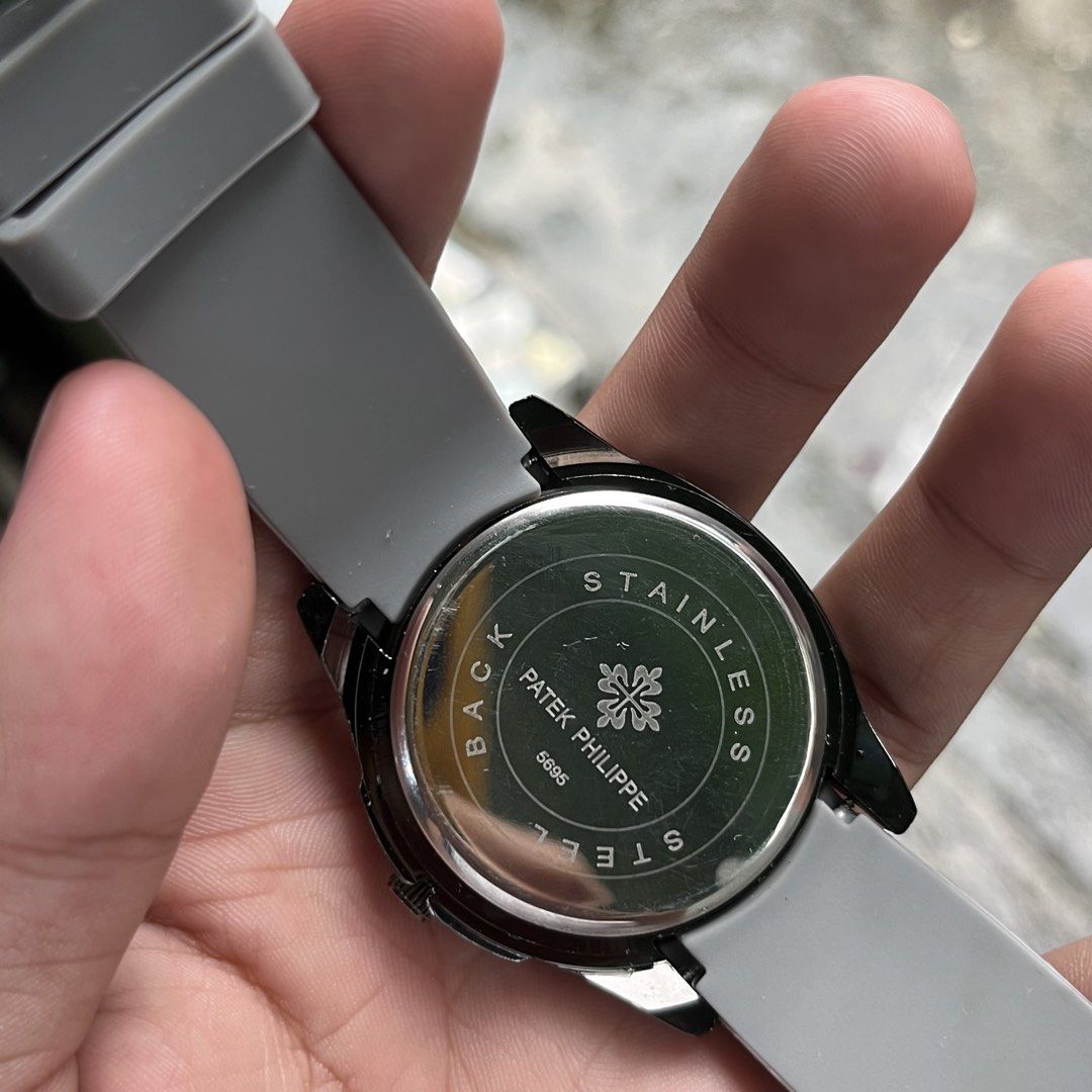 PATEK PHILIPPE AQUANAUT (Category: Luxury Watches) located in Manila. Submitted by aihzenbalt91094 (Listing ID 1457085523, Image 3). Description: 40 MM WATER RESIST HEAVY WORKING EXCELLENT NO ISSUE CLAIM 1,000 WITH BOX.