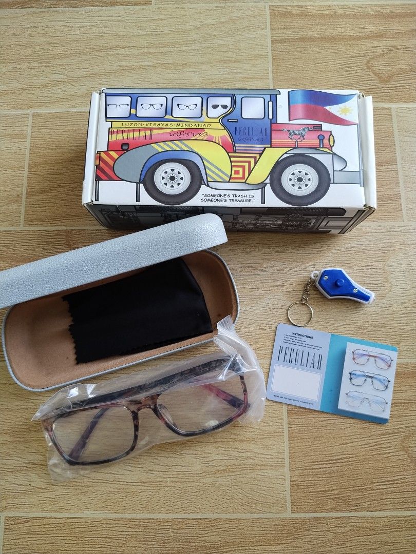 Peculiar Cleo anti-rad eyeglasses (Category: Sunglasses & Eyewear) located in Lipa City. Submitted by abubotcorner (Listing ID 1457025068, Image 1). Description: 🔽 price drop from 300 just stored.