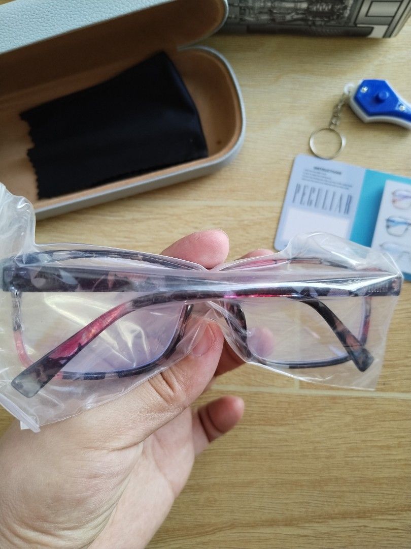 Peculiar Cleo anti-rad eyeglasses (Category: Sunglasses & Eyewear) located in Lipa City. Submitted by abubotcorner (Listing ID 1457025068, Image 3). Description: 🔽 price drop from 300 just stored.