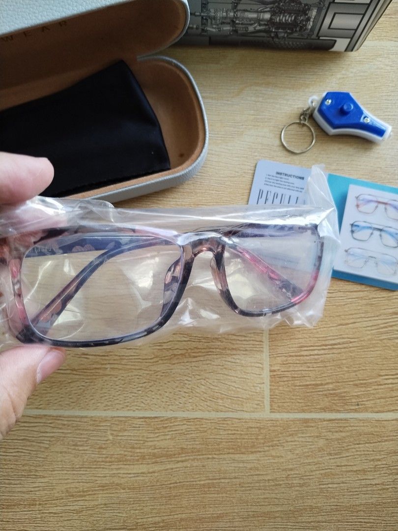 Peculiar Cleo anti-rad eyeglasses (Category: Sunglasses & Eyewear) located in Lipa City. Submitted by abubotcorner (Listing ID 1457025068, Image 2). Description: 🔽 price drop from 300 just stored.