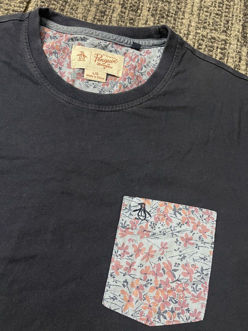 Penguin Pocket Shirt (Category: Formal Shirts) located in Manila. Submitted by rdtp2 (Listing ID 1457135984, Image 3). Description: size large 21x28 no flaw good condition 9.5/10.