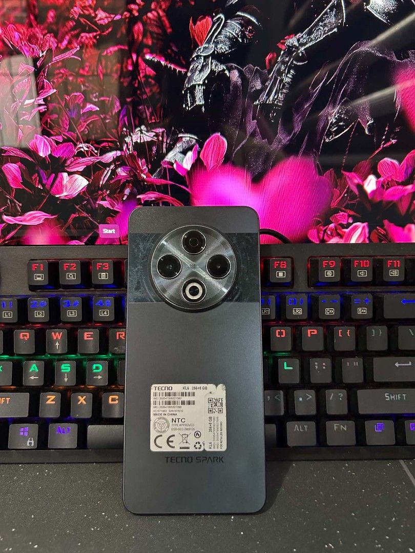 Phone (Category: Android Others) located in Castillejos. Submitted by royal_elysvdr.935 (Listing ID 1456969781, Image 3). Description: For sale Techno Spark 30, 256gb. No issue and no history repair.