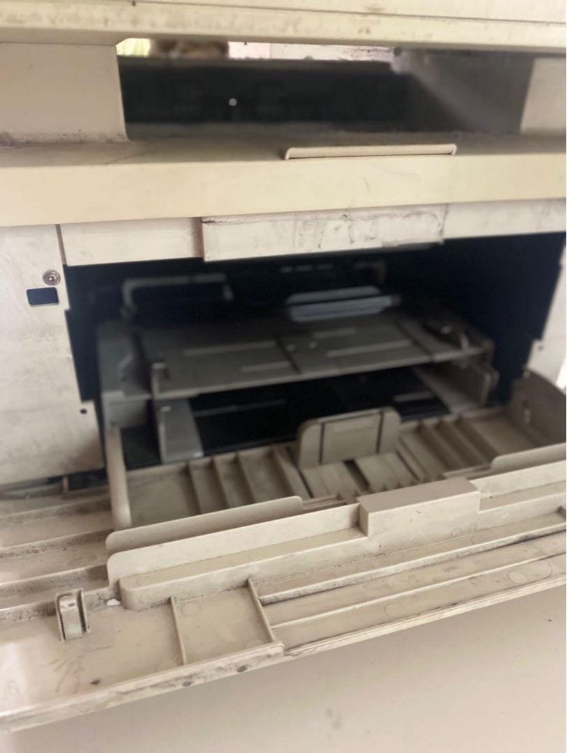 Photocopier / Scanner (Category: Printers, Scanners & Copiers) located in Cabuyao City. Submitted by ivnzl (Listing ID 1457132906, Image 2). Description: Used in Print Shop Price negotiable Just needs cleaning For pick up only. Location is Cabuyao, Laguna.