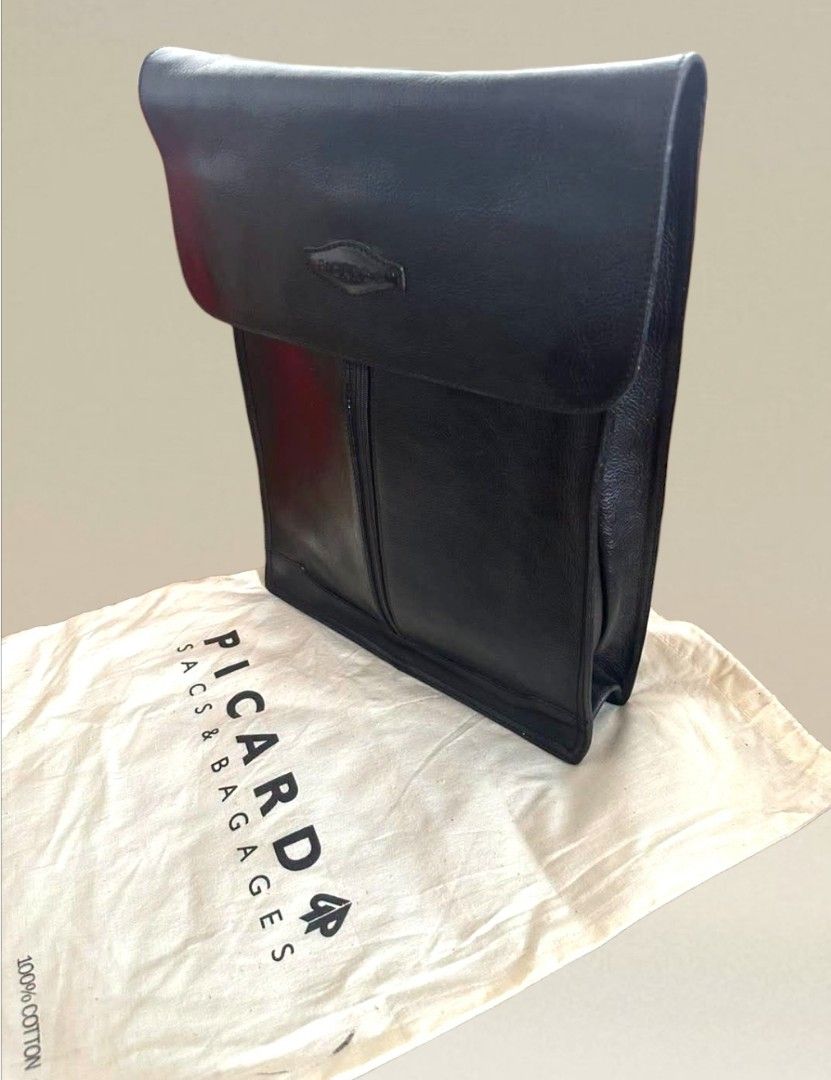 Picard Document Leather Pouch Folder Tablet Laptop Case (Category: Luxury Bags & Wallets) located in Quezon City. Submitted by dannikkishoppe2 (Listing ID 1456972770, Image 1). Description: Picard Document Leather Pouch Folder Tablet Laptop Case ‼️₱3800‼️ *genuine leather *made in Germany *brand new with dust bag W12in x D3.5in x H16in.