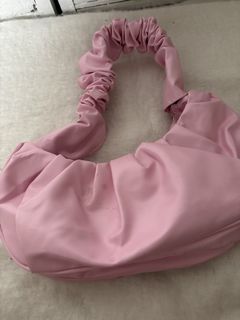 (Category: ) located in . Submitted by plussize530 (Listing ID 1457120287, Image 1). Description: .