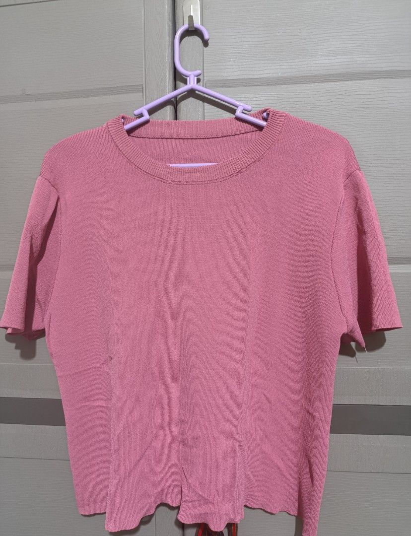 Pink Knit Cropped T-shirt (Category: Shirts) located in Manila. Submitted by avicmbe (Listing ID 1456990648, Image 1). Description: - Adorable pink knit t-shirt - Short sleeves and round neckline - Textured fabric for a nice feel - Trendy cropped style (waist length) - Versatile for casual outfits or dressing up - Pairs perfectly with jeans or skirts.