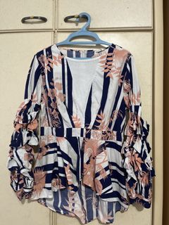 (Category: ) located in . Submitted by preloved_outfit02 (Listing ID 1457010917, Image 1). Description: .