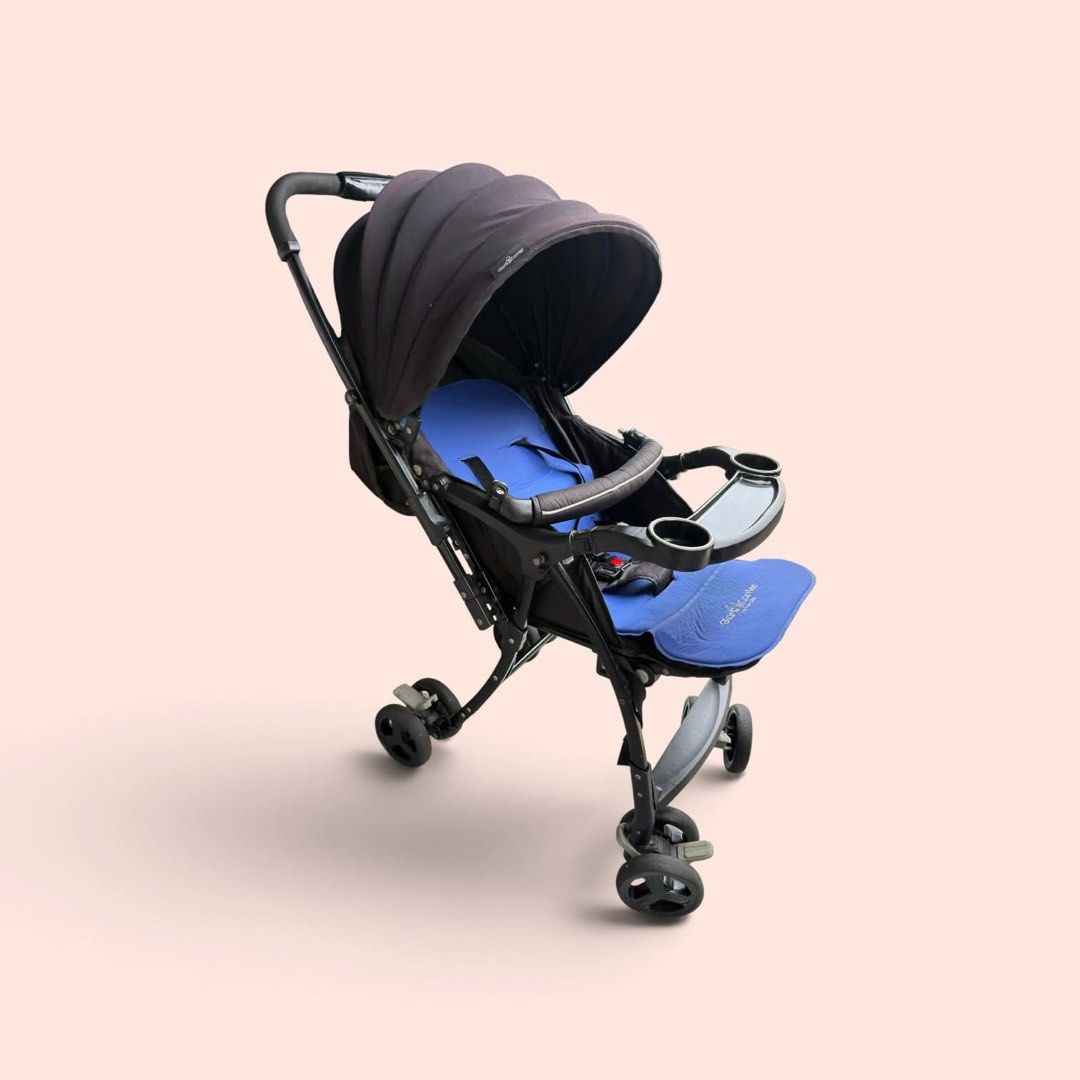 Pre-loved Stroller (Category: Other Baby Bathing & Changing Needs) located in Manila. Submitted by quickfox_dd2e05 (Listing ID 1456977517, Image 3). Description: 🛒 **BABY STROLLER FOR SALE** 💙 ✨ Clean & well-maintained ✨ Comfortable padded seat ✨ Adjustable backrest ✨ Canopy ✨ 5-point safety harness ✨ Dual cup holders ✨ Easy to maneuver ✨ Foldable & convenient for travel 📌 **Condition:** Gently used 💙 Color: Black & Blue 💰 **Price:** ₱1200 �