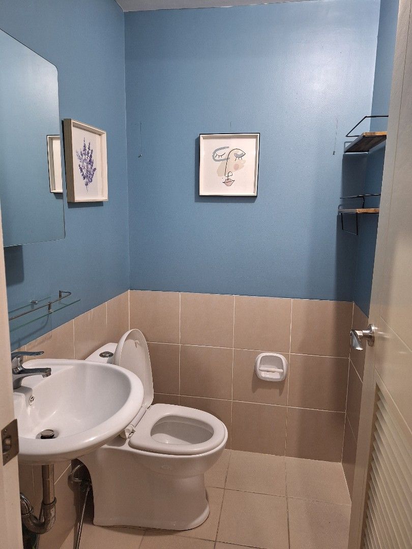 Prisma Residences Pasig - 1 BR furnished along C5 (Category: Apartments & Condos) located in Pasig City. Submitted by iskolasa (Listing ID 1456971663, Image 3). Description: ***Ideal for 1-3 pax. Available by September. Low floor. - 32 sqm furnished unit with balcony facing amenities (C5/Antipolo views). - Well-maintained unit, airy and private (entrance behind elevators). - Unit comes with AC, shower heater and bidet, range hood, full-sized bed,