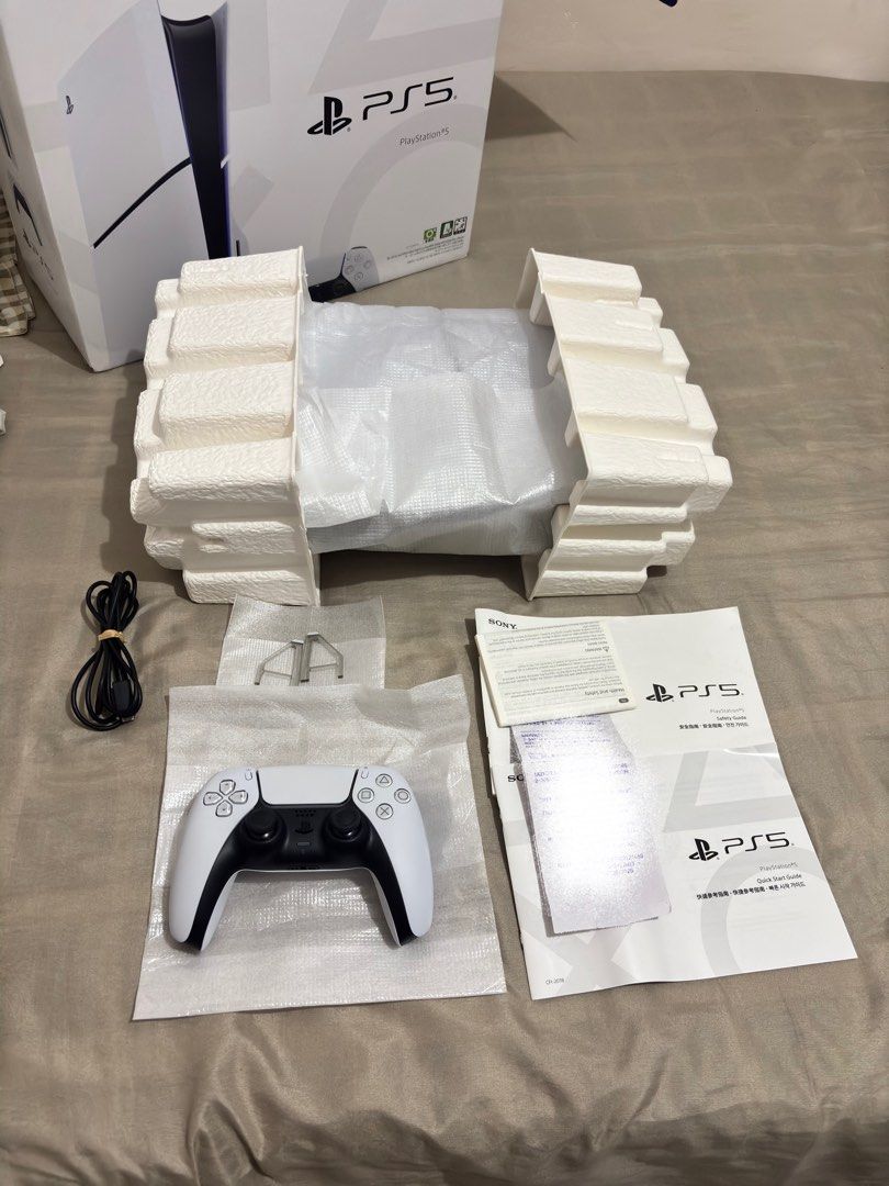 PS5 SLIM 1TB DISC (Category: PlayStation) located in Caloocan City. Submitted by zealfox.707eb3 (Listing ID 1457035907, Image 3). Description: PS5 SLIM 1TB PLUG & PLAY! Complete papers with box and eco bag. With receipt and under warranty. Unli testing. Charging dock and games are excluded. PM FOR SURE BUYER INCLUSIONS: ✅ 1 Controller ✅ Cable & Cords ✅ 1 PS5 Game 30 fixed. .