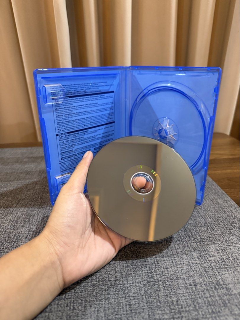 PS5 Tekken 8 — Like New (Category: PlayStation) located in Caloocan City. Submitted by hellomaryon (Listing ID 1457096812, Image 2). Description: Bought it last year and only played it once, so it’s in like-new condition. Disc and case are well kept with no issues or any scratches. 🚚 Shipping / Pickup Options: * Personal delivery around North & South Caloocan and Quezon City (weekends) * Pickup or Lalamove from North Caloocan Can also ship via y