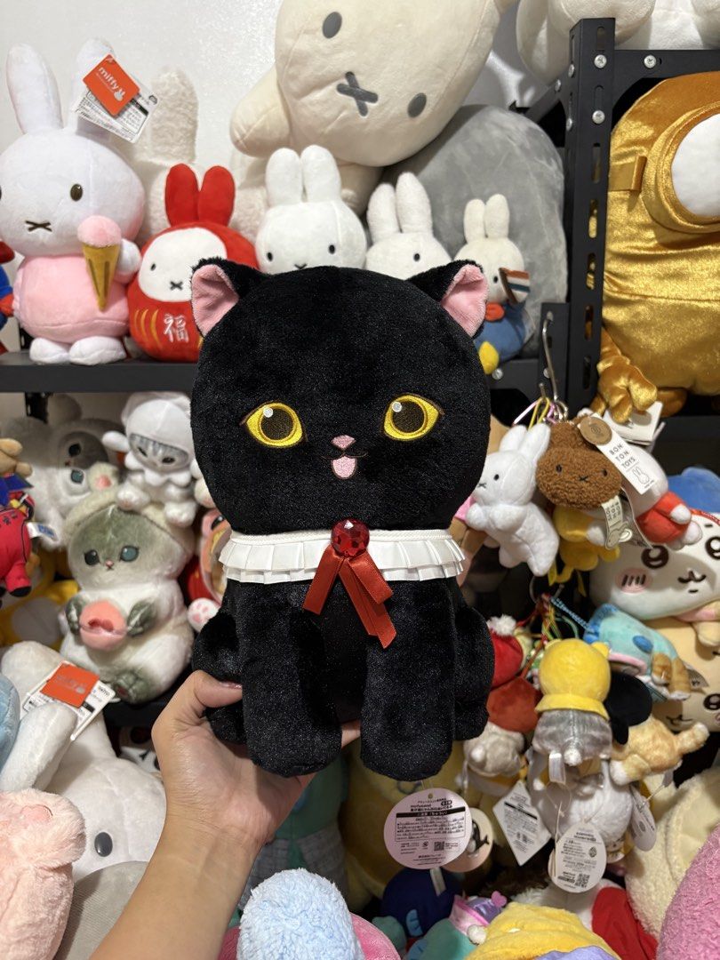 Rare Black Mofusand Bnew w/ Ppt (Category: Plushies & Soft Toys) located in Manila. Submitted by ishiesoftieshaven (Listing ID 1457001708, Image 1). Description: New Batch Plushies, mga sis! ✨ Super cute Japan mix plushies — perfect pang display, pang gift, or pang collection! 🎀💗 DM to order 💌 Payment first 🏠 Las Piñas City 🛵 Lalamove | SPX courier.