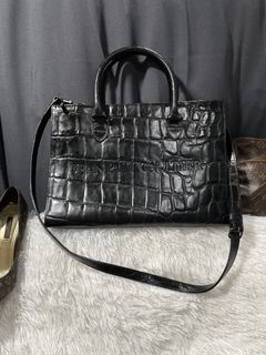 (Category: ) located in . Submitted by lwky_thrift (Listing ID 1457131369, Image 1). Description: .