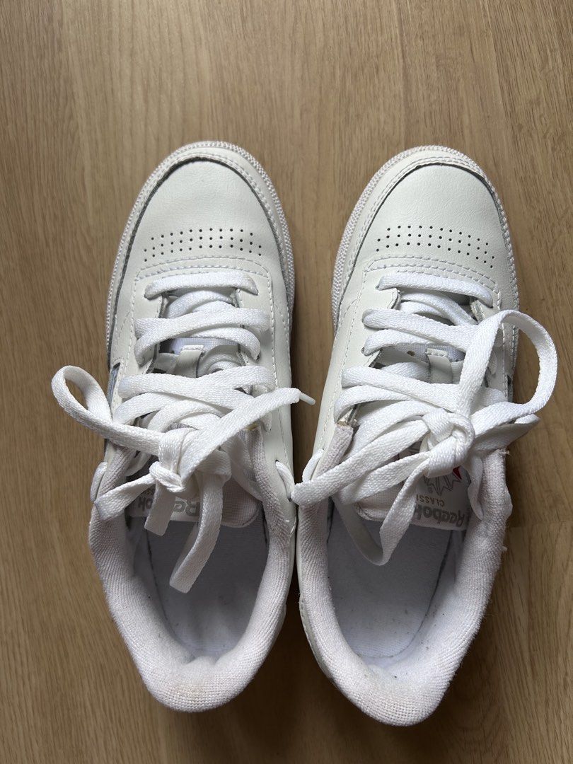 Reebok Club C 85 white US6 (Category: Sneakers) located in Quezon City. Submitted by lovedstuffmnl (Listing ID 1457036639, Image 2). Description: Size US6/UK3.5/23cm RFS: wrong size No box Delivery shouldered by buyer Shipping from QC or Ortigas .
