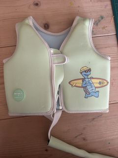 （分類：）位於 。 由 vluke 提交（商品編號 1457018391，圖片 1）。簡介： 。