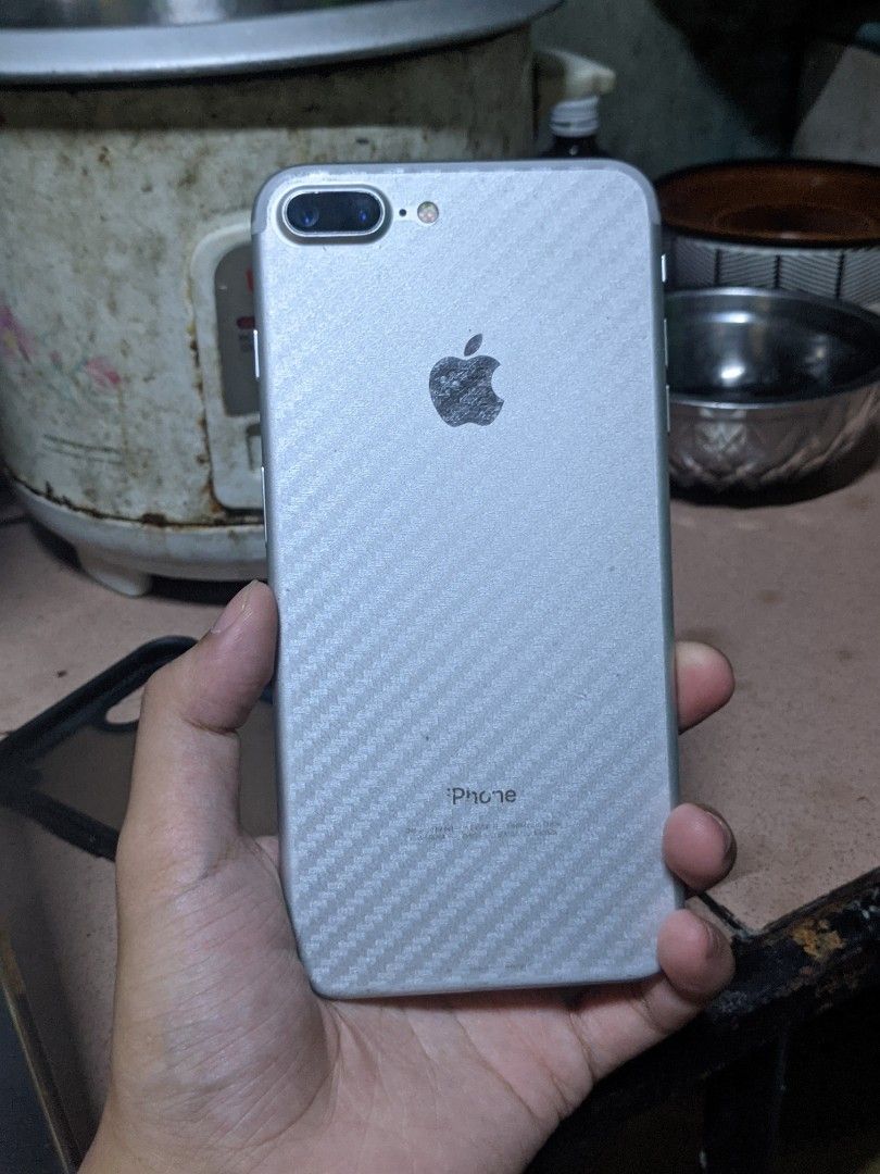 SALE iPhone 7 Plus 128gb FU (Category: iPhone 7 Series) located in Valenzuela. Submitted by lxrens.ayutthaya (Listing ID 1456955622, Image 2). Description: No issues..