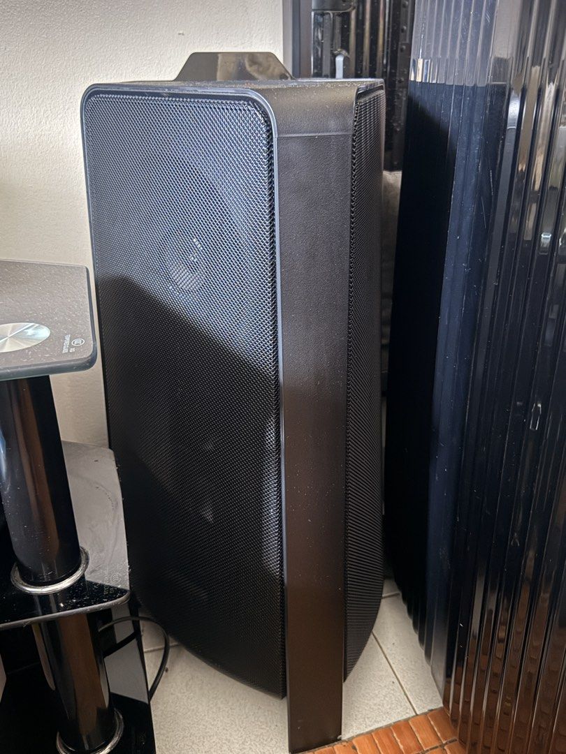 Samsung Sound Tower MX-T50 Bluetooth Speaker (Category: Soundbars, Speakers & Amplifiers) located in Manila. Submitted by 8MULLET (Listing ID 1456999615, Image 1). Description: - Samsung Sound Tower MX-T50 - 500W High Power Bi-Directional Sound - Bass Booster for deep, powerful bass - Built-in Karaoke Mode - Bluetooth and TV Connection options - Ideal for parties and gatherings.