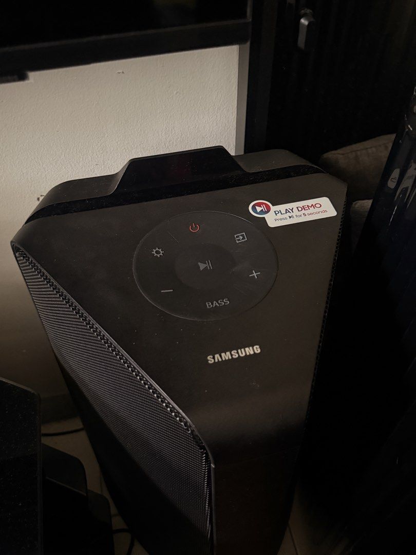 Samsung Sound Tower MX-T50 Bluetooth Speaker (Category: Soundbars, Speakers & Amplifiers) located in Manila. Submitted by 8MULLET (Listing ID 1456999615, Image 2). Description: - Samsung Sound Tower MX-T50 - 500W High Power Bi-Directional Sound - Bass Booster for deep, powerful bass - Built-in Karaoke Mode - Bluetooth and TV Connection options - Ideal for parties and gatherings.