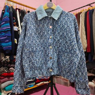 (Kategori: ) berada di . Dikirim oleh by.kalisa (ID iklan 1457085396, Gambar 1). Deskripsi: .