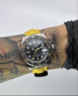 (Category: ) located in . Submitted by humblewatchmodder (Listing ID 1457085330, Image 1). Description: .